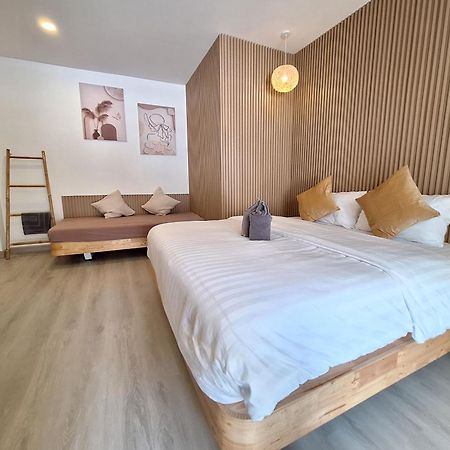 Koh Larn White House Hotel Ngoại thất bức ảnh