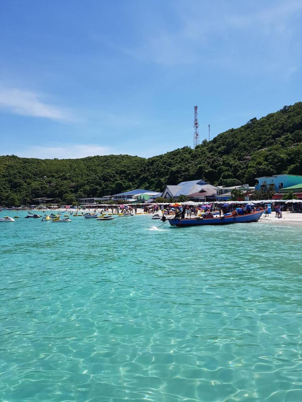 Koh Larn White House Hotel Ngoại thất bức ảnh